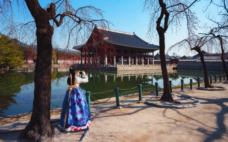 Thuê Hanbok ở cung điện Gyeongboksung
